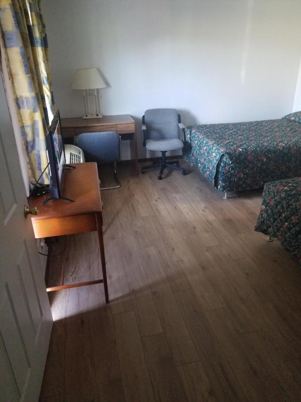 Neva Jean Motel Marshfield Bagian luar foto
